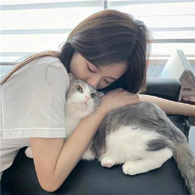 那女孩真帅